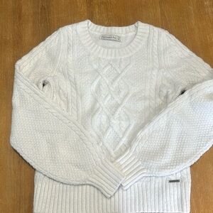Women’s XS Abercrombie & Fitch white sweater